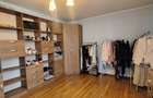 Apartament cu pod amenajat, complet mobilat, pe Strada Florilor - 13