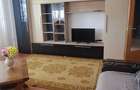 2 camere decomandat, 6 min metrou, internet inclus, bloc anvelopat - 1