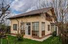 DOMNESTI,VILA,4 CAMERE,258 MP,TEREN 700 MP,AN 2017,MOBILATA - 28