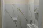 Apartament in casa recent renovat , parcare in curte, zona centrala - 17