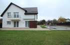Vilă cu Piscina de închiriat în zona Iancu Nicolae - 1