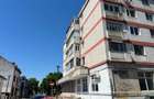apartament decomandat, 3 camere, 2 balcoane, gaz, an 1972, 120.000 euro - 2