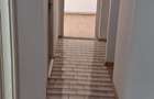 Apartament 3 camere    zona Big centru, etajul 4/4(  acoperis) decomandat cu CT. - 1