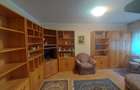 Vând apartament decomandat, 2 camere, etajul 2 / 4, Băile Herculane, zona Piață - 4