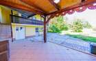 Casă cu 7 camere, 10 ari de vânzare la drumul principal cu 2 intrari - 3