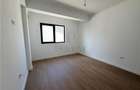 Duplex locatie excelenta - asfalt - 3 bai - doua balcoane - 6
