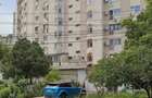Vând apartament cu două camere bd Mamaia - 1