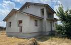 Casa P+1 la rosu (caramida) de vanzare in Golesti - 1