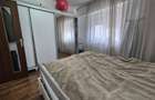 Apartament de vânzare cu 2 camere - zona Capitol - decomandat - 6