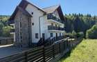 Pensiune cu 14 camere de vânzare Bucovina lângă pârtia Pojorata Malini - 2