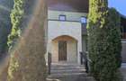 Suceava, casa deosebita in zona linistita. - 1