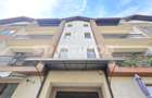 Apartament mobilat 3 camere bloc tip vila zona Coresi - 31