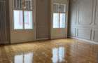 Spațiu elegant de închiriat în clădire istorică Casa Steiner Miks - 14
