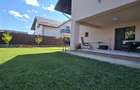 Vila 4 camere Miroslava, centru - Moderna - 15