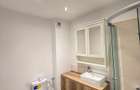 Apartament de vânzare- posibilitate spațiu comercial – Str. Soarelui - 25