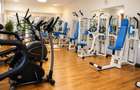 Hotel 3* + Pensiune 4*, piscina, teren tenis, 6.200mp parc privat +, Sanpetru, B - 20