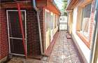 Casa 5 camere Pretabila 2 Familii, teren 176 mp, Bld Dorobantilor - 2