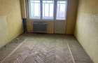Apartament 2 camere ,50 mp , cartier Gara , et 3 4 , liber - 1