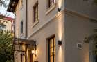 Apartament 3 camere parter in vila plus garsoniera demisol si curte. - 2