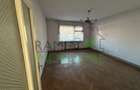Casa cu 2 apartamente si teren generos-zona centrala, potential excelent! - 19