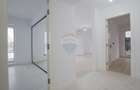 Vanzare apartament de lux cu 4 camere, curte de 279 mp in Pallady - 11