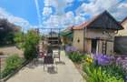 Proprietate unica Palazu Mare - 2 case , teren generos - 8
