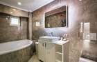 Apartament spectaculos de vanzare: 4 camere, 2 băi, zona Vlaicu - 9