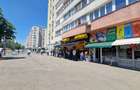 Soseaua Mihai Bravu -Metrou Iancului -sup 90 mp parter +40 mp etaj - pret 3300 - 2