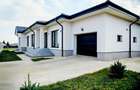 Casa intr-o zona linistita cu garaj si teren-1091 mp - 1