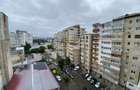 Ap. de vânzare , 2 cam. decomandate, central - 14
