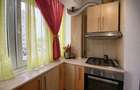 Apartament 3 camere | Decomandat | Etaj 2 | Parcare | zona Poarta 6 - 7