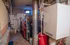 Casă / Vilă cu 10 camere de vânzare în zona Nord-Vest - 1