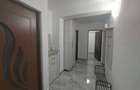 Vând Apartament 2 camere transformat în 3 camere cu terasa și gradina - 2