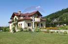 Vilă în zona Glăjărie, 10 camere, Sp + E + M, teren 2789 mp - 4