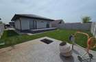 Casa individuala 3 camere,teren 375 mp,200 m de blv. - 2