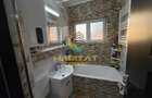Apartament de Vanzare - 3 Camere - 7