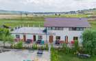 Complex cu Piscină/Cazare de Vânzare, 10.777mp Teren - DN24, Vaslui - 4