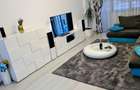 Refugiu urban modern cu 4 camere, zona Coresi, gândit pentru lucru de acasă - 2