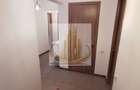 Vând apartament cu trei camere confort 1