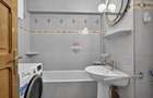 Apartament 3 camere, două băi de vânzare - Str Poetului - 8