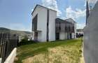 Casa de vanzare, cu 5 camere, 200 mp utili, 245 mp de teren, zona Teilor - 5