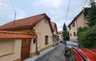 Casă Renovată, Mobilată, cu Terasă și Intimitate – 0% Comision - zona Scheii - 1