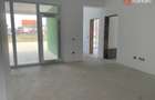 Apartament cu 3 camere si curte de 71 mp - Dumbravita - 1