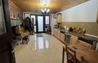 Vila tip duplex, zona Democratiei - 3