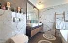 Penthouse, Qualis 2, Tractorul - 21