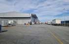 Spatiu industrial, birouri si teren de vanzare, situate intre DNCB - A2 si A0 - 11