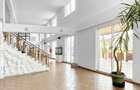 Spatiu Comercial cu Multiple Functionalitati - 7