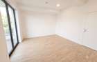 Single 5 camere, 500 mp, asfalt, placa peste etaj