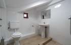 Otopeni central - Calea Bucurestilor (DN1) vila P+2 cu 7 camere 6 bai, parcare