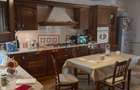 10 camere, teren generos, cu garaj pentru 2 mașini